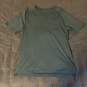 Lululemon shirt